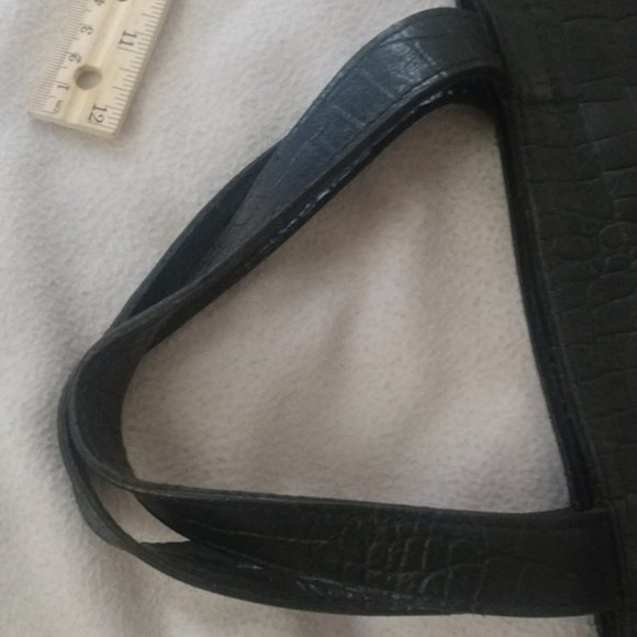 Vintage fendi black embossed croc gator gold tote - Picture 3 of 8